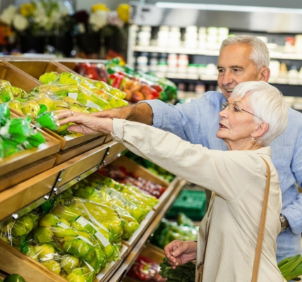 Grocery Shopping Assistance for Seniors: Simplifying Daily Tasks