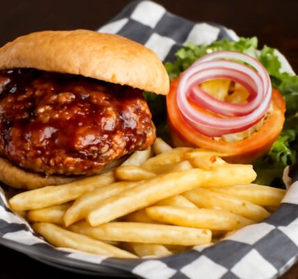 Spare Time Pizza and Freddy Fazbear menu options