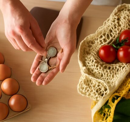 Save money on food shopping and discover ways to save money on grocery shopping