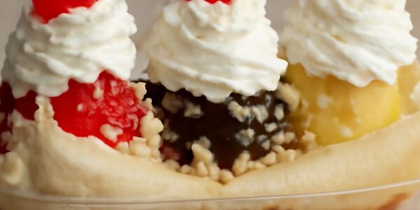 Lickety Split dining with hugger dishes and niblick specials