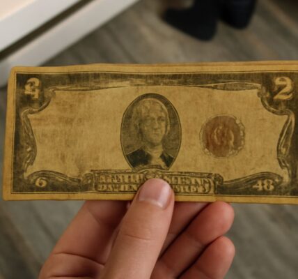 Are $2 bills worth anything? Discover how much a two dollar bill is worth.